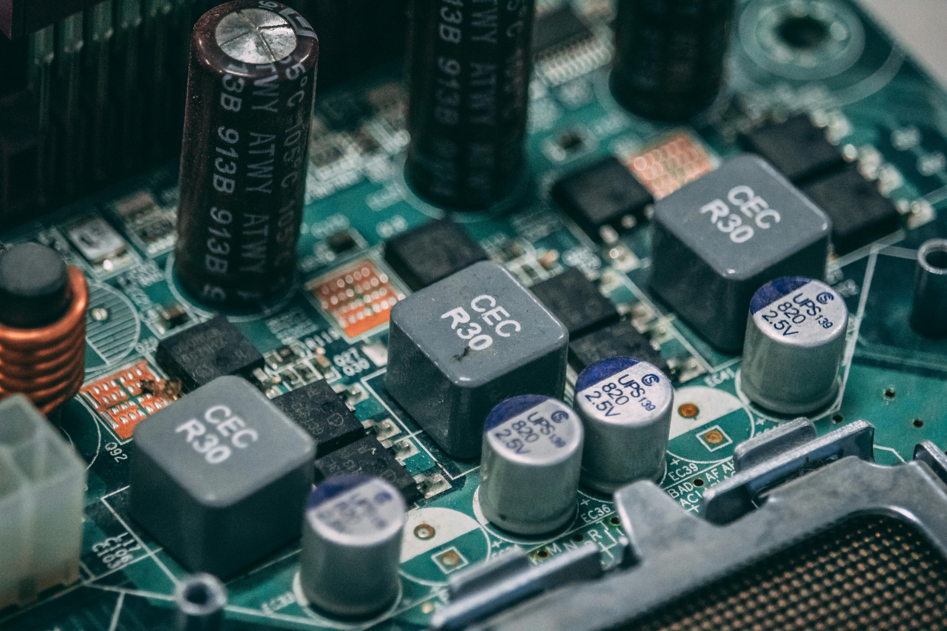 Intrinsically Safe UPS Supercapacitor System